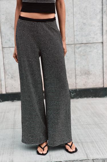 БРЮКИ ИЗ БУКЛЕ В ПОЛОСКУ — Черный / Цвет небеленого полотна от Zara