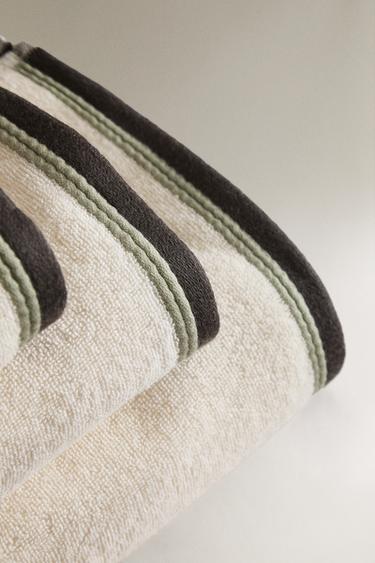 BATH TOWEL WITH COLOURED BORDER - Ivory by Zara