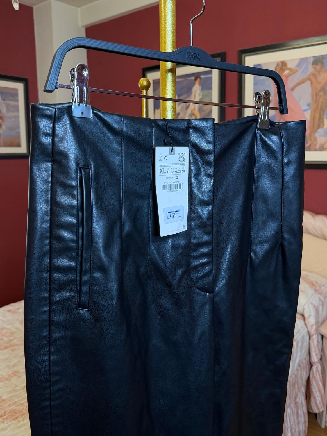 HIGH-RISE FAUX LEATHER TROUSERS - Image 3