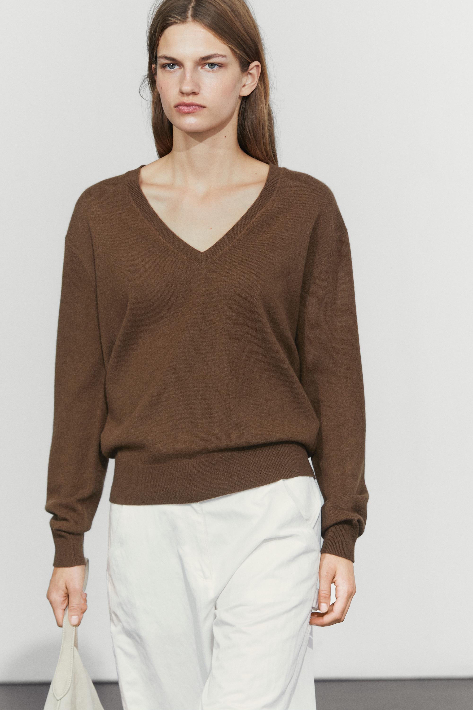 Wool blend V-neck knit sweater — Toffee