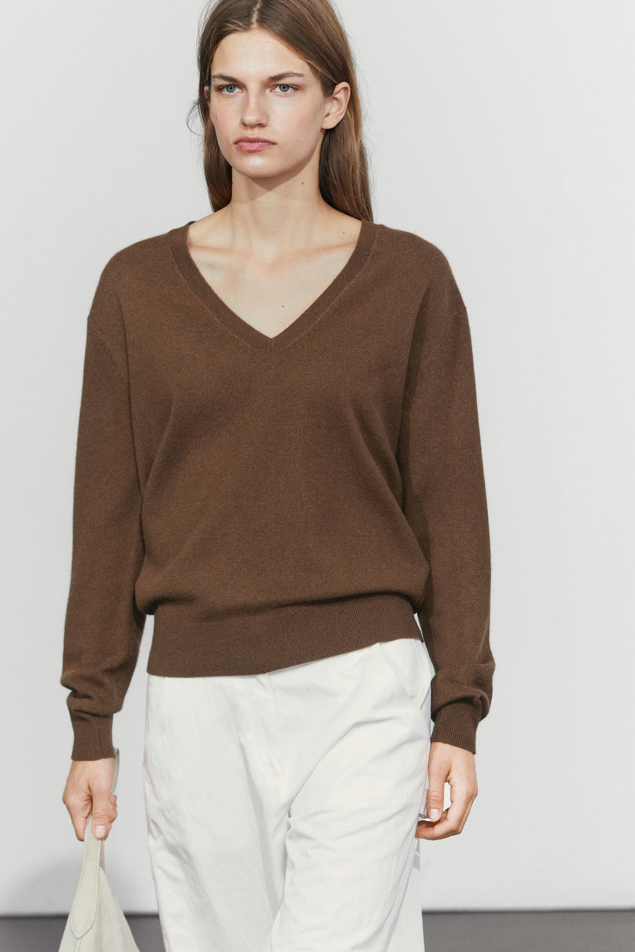 Wool blend V-neck knit sweater — Toffee