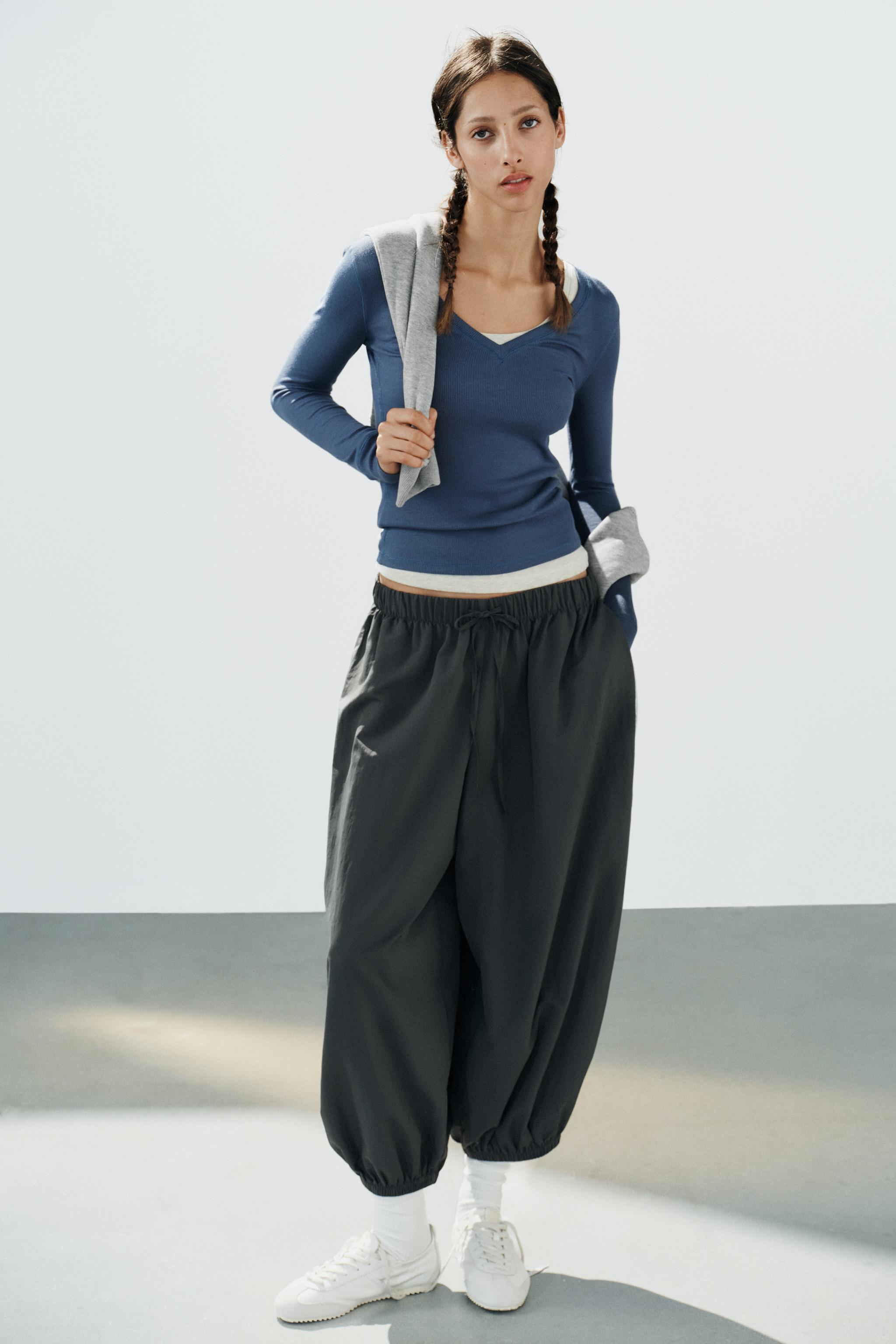 Женские брюки Zara TECHNICAL FABRIC TROUSERS — фото 3