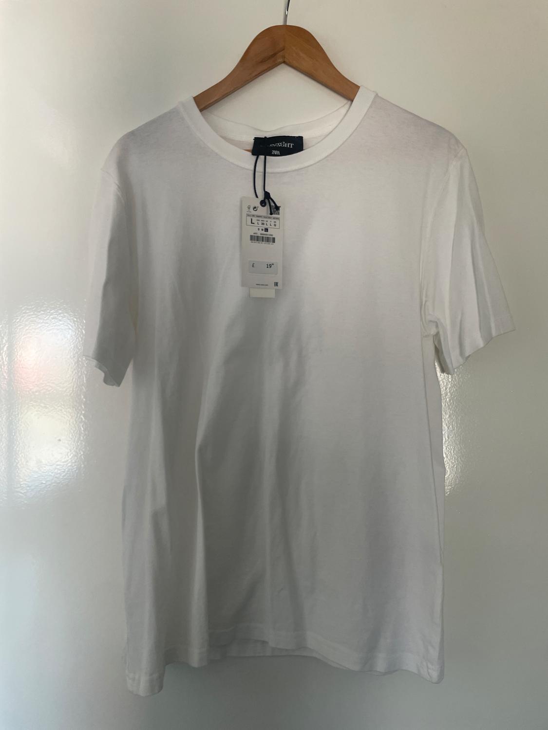 PREMIUM T-SHIRT - LIMITED EDITION - Image 2