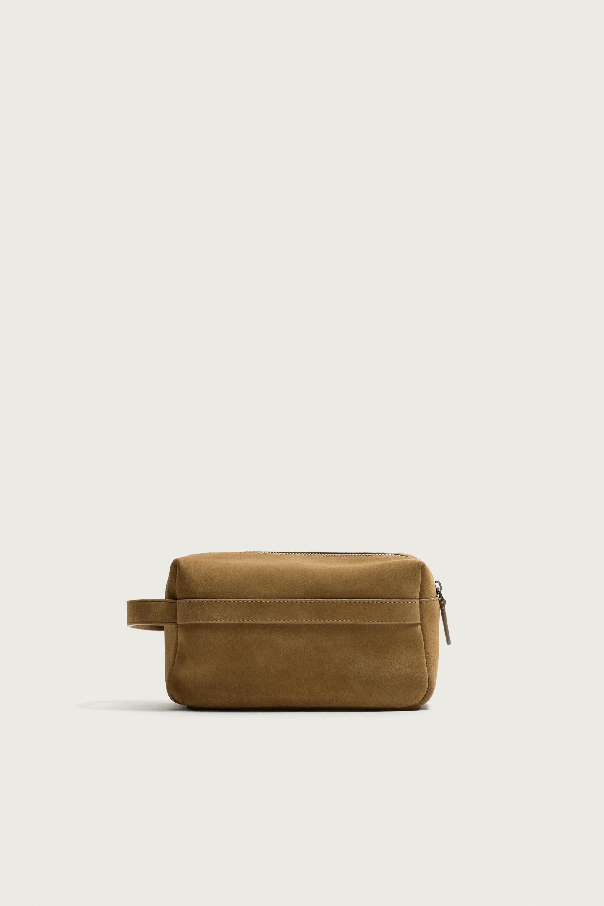 LEATHER TOILETRY BAG — Tobacco Brown