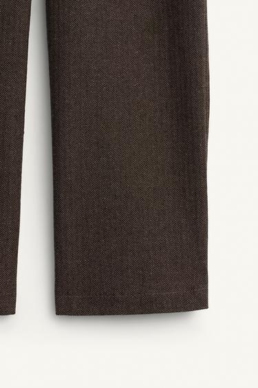 PANTALON DROIT CHEVRONS ÉDITION LIMITÉE - Gris taupe de Zara - Image 8