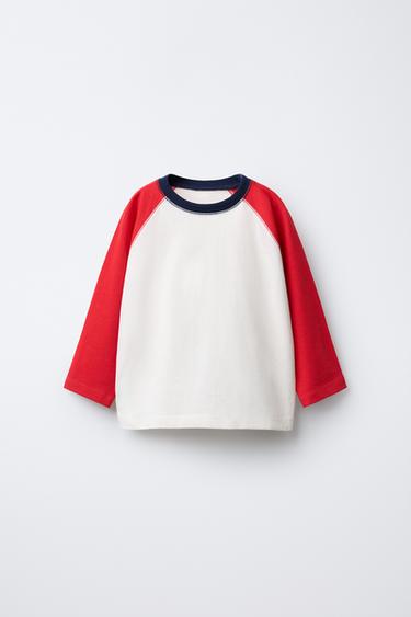 T-SHIRT MIT RAGLANÄRMELN - Rot von Zara