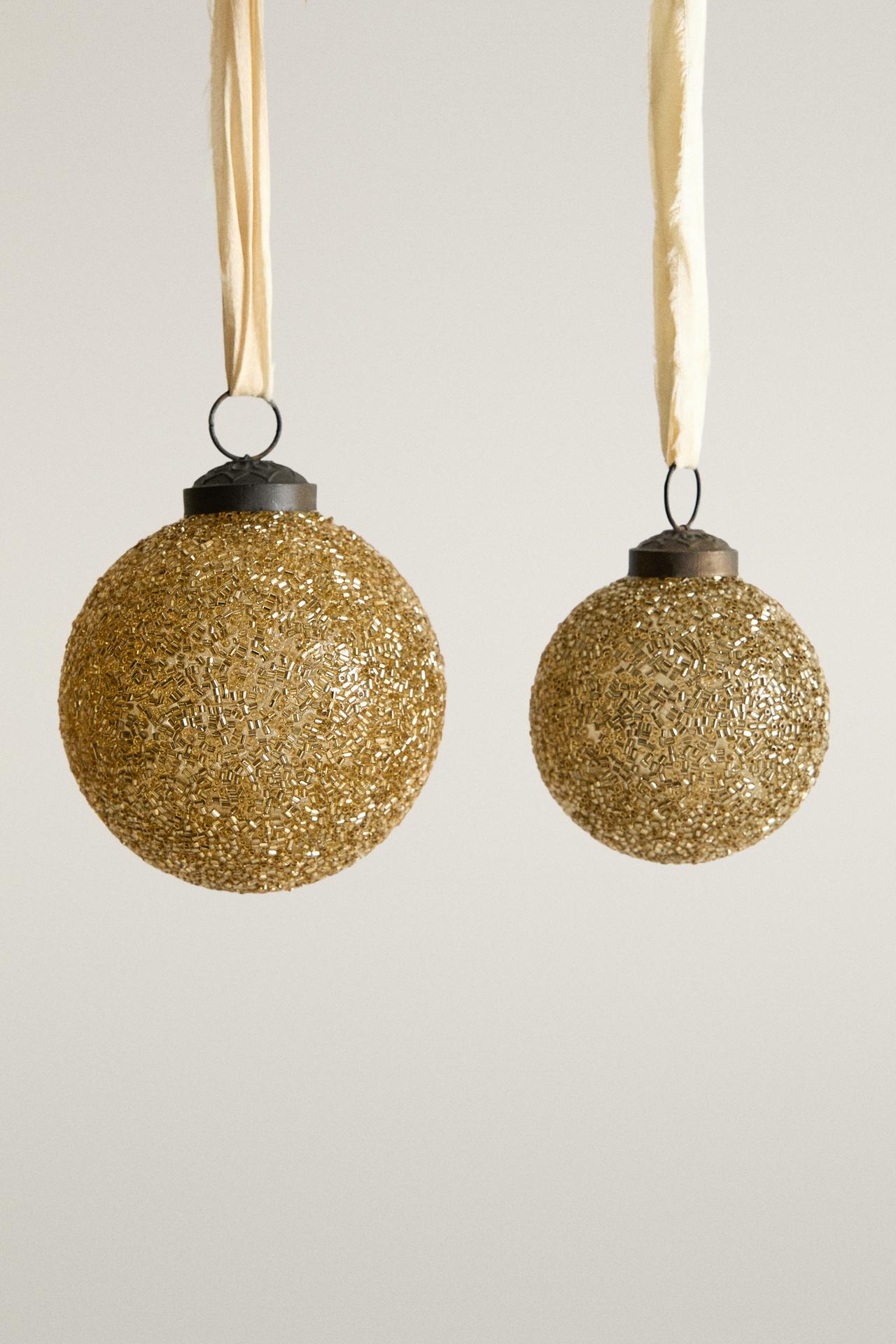 GLOSSY CHRISTMAS TREE BALL ORNAMENT