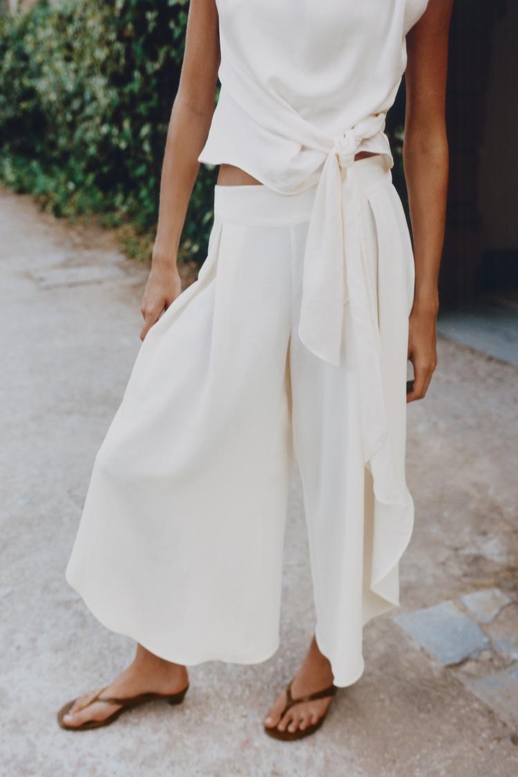 Pantalones fluidos con aberturas 2