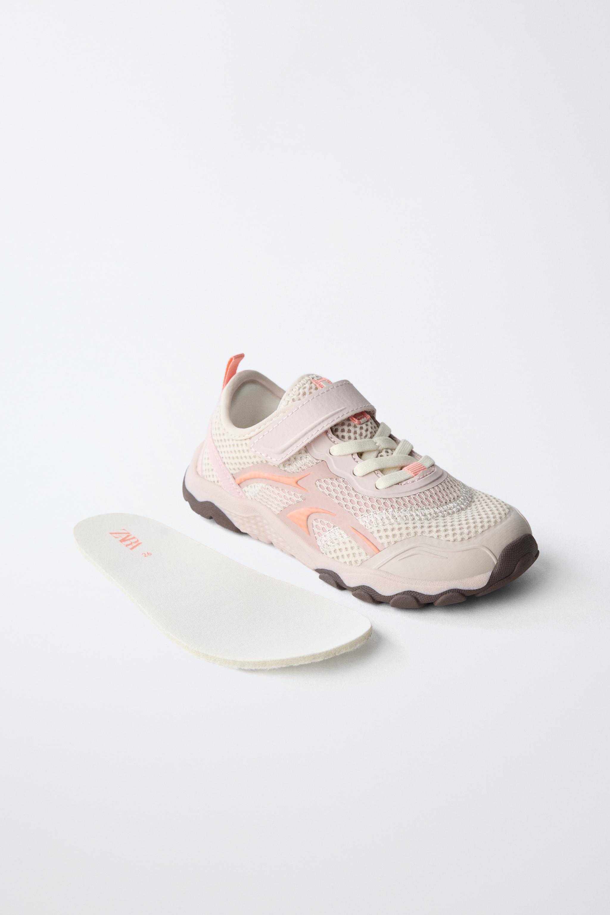 BAREFOOT SNEAKERS