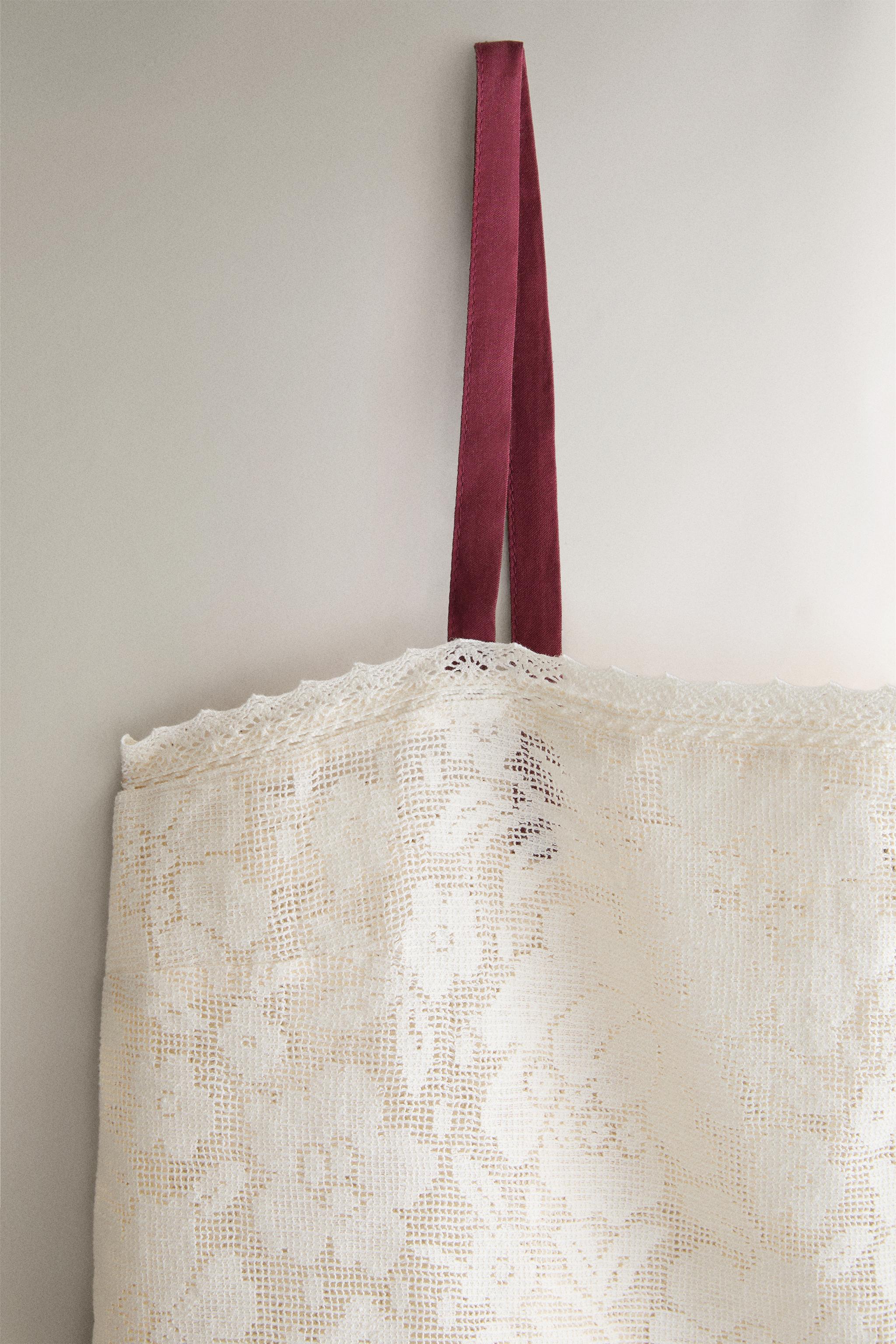 FLORAL LACE COTTON TOP — Ecru