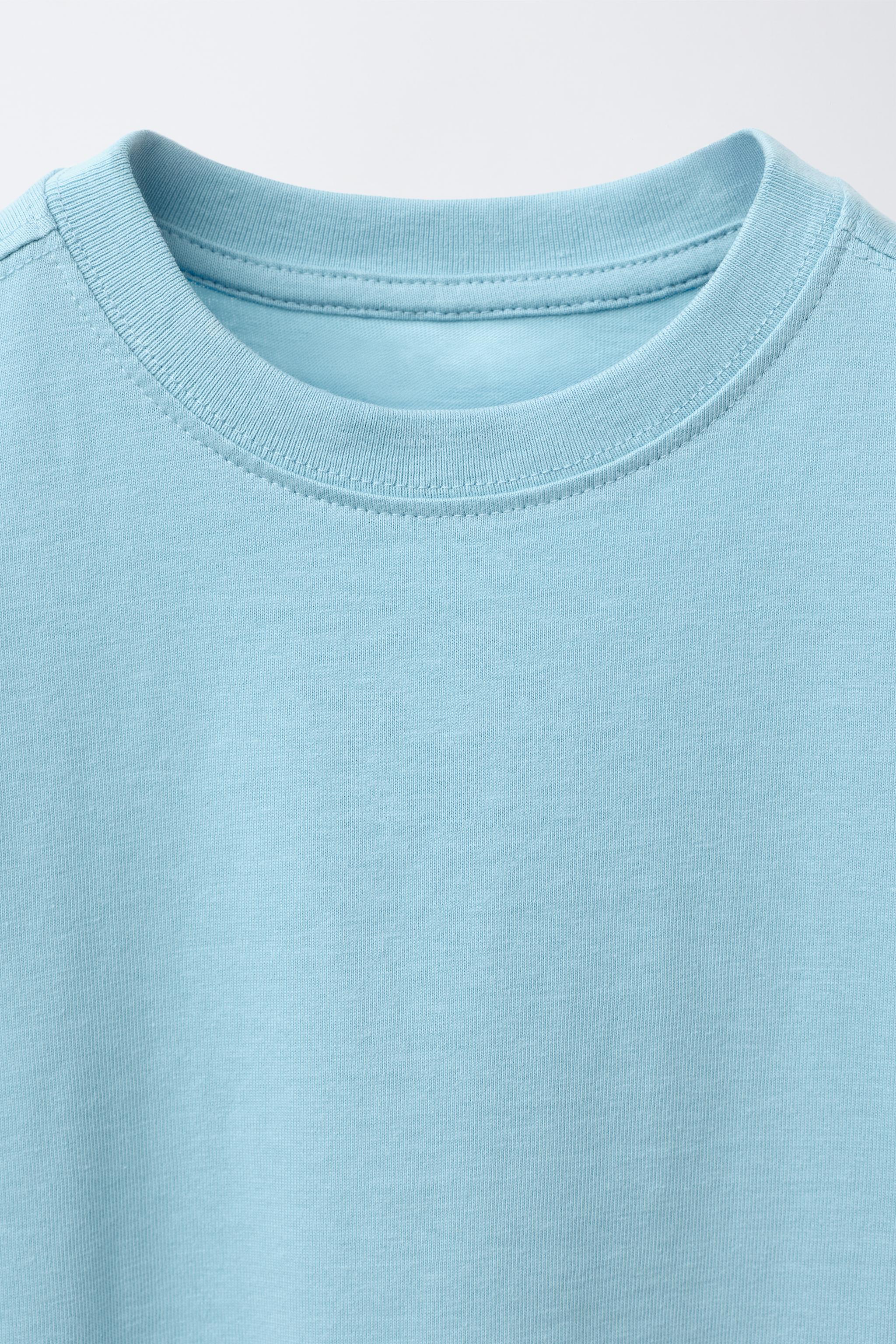 PLAIN BASIC T-SHIRT