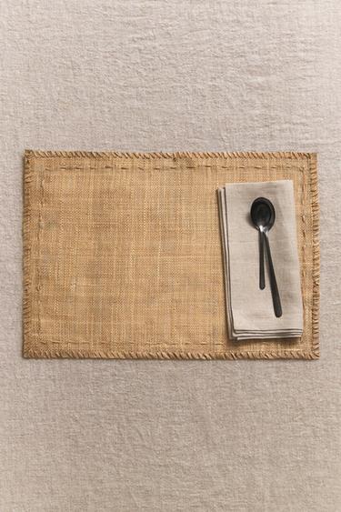 FIBRE PLACEMAT WITH TOPSTITCHING - Light beige by Zara