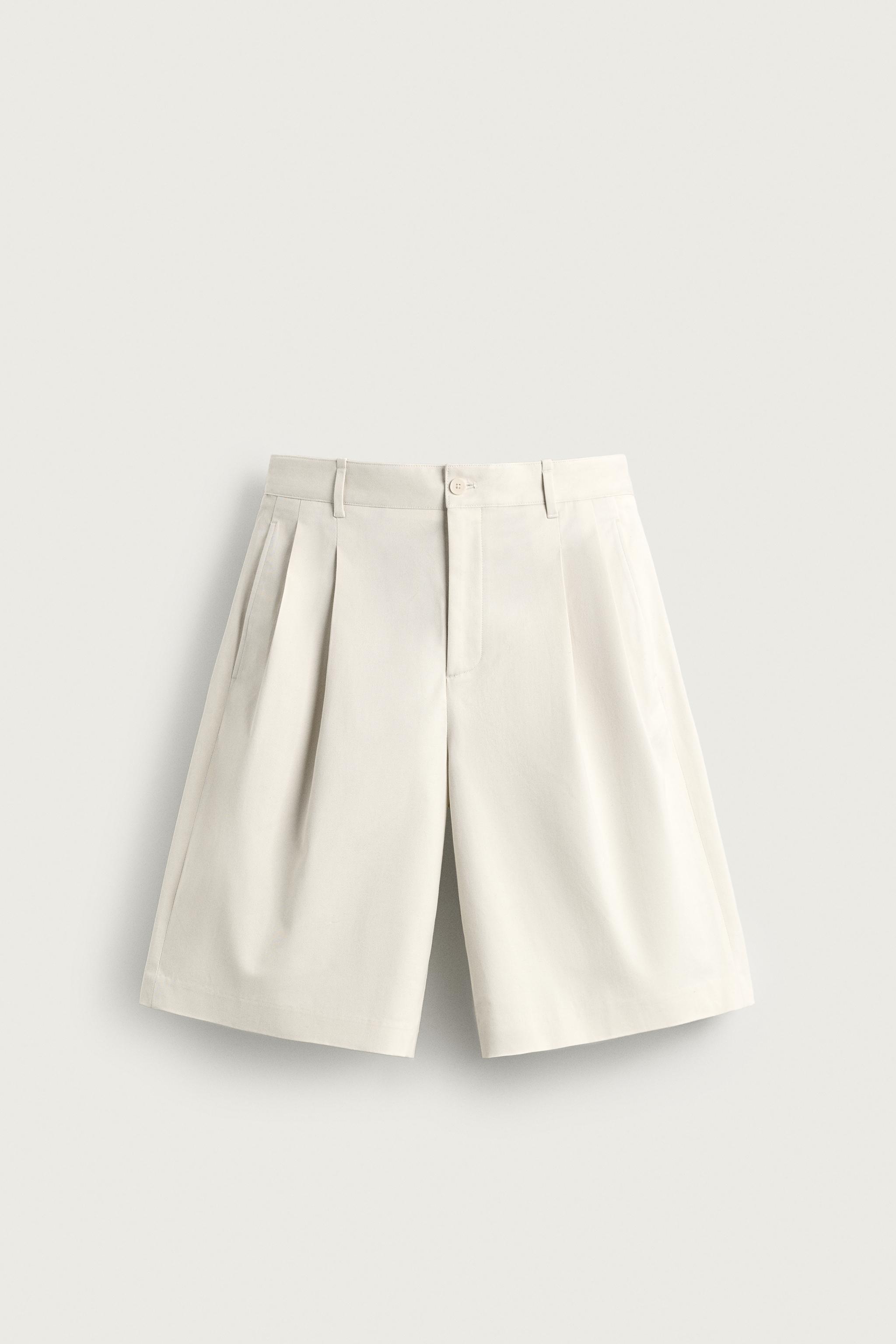 WIDE FIT PLEATED SHORTS