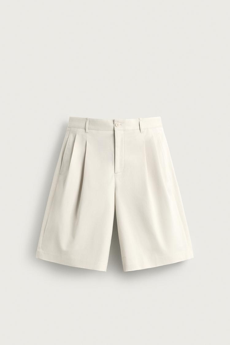 WIDE FIT PLEATED SHORTS — Oyster-white