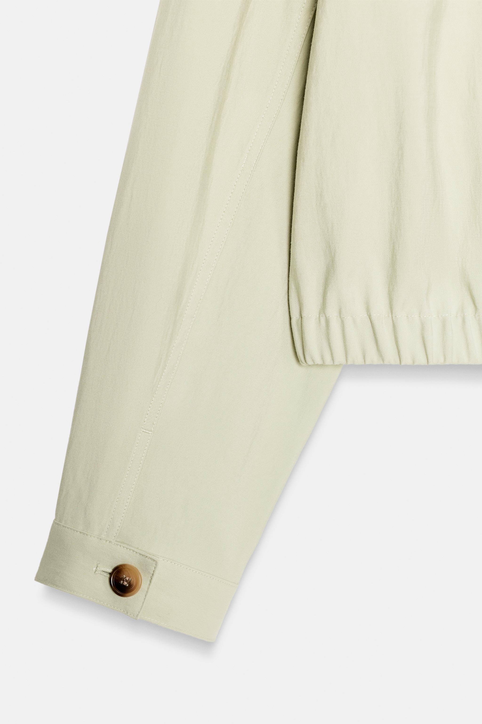 SHORT JACKET WITH FLAP POCKETS