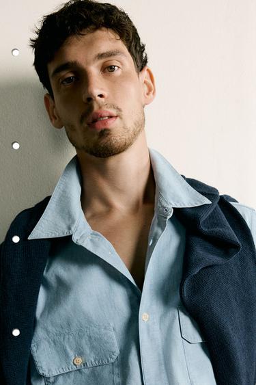 CHAMBRAY-HEMD MIT TASCHEN - Hellblau von Zara