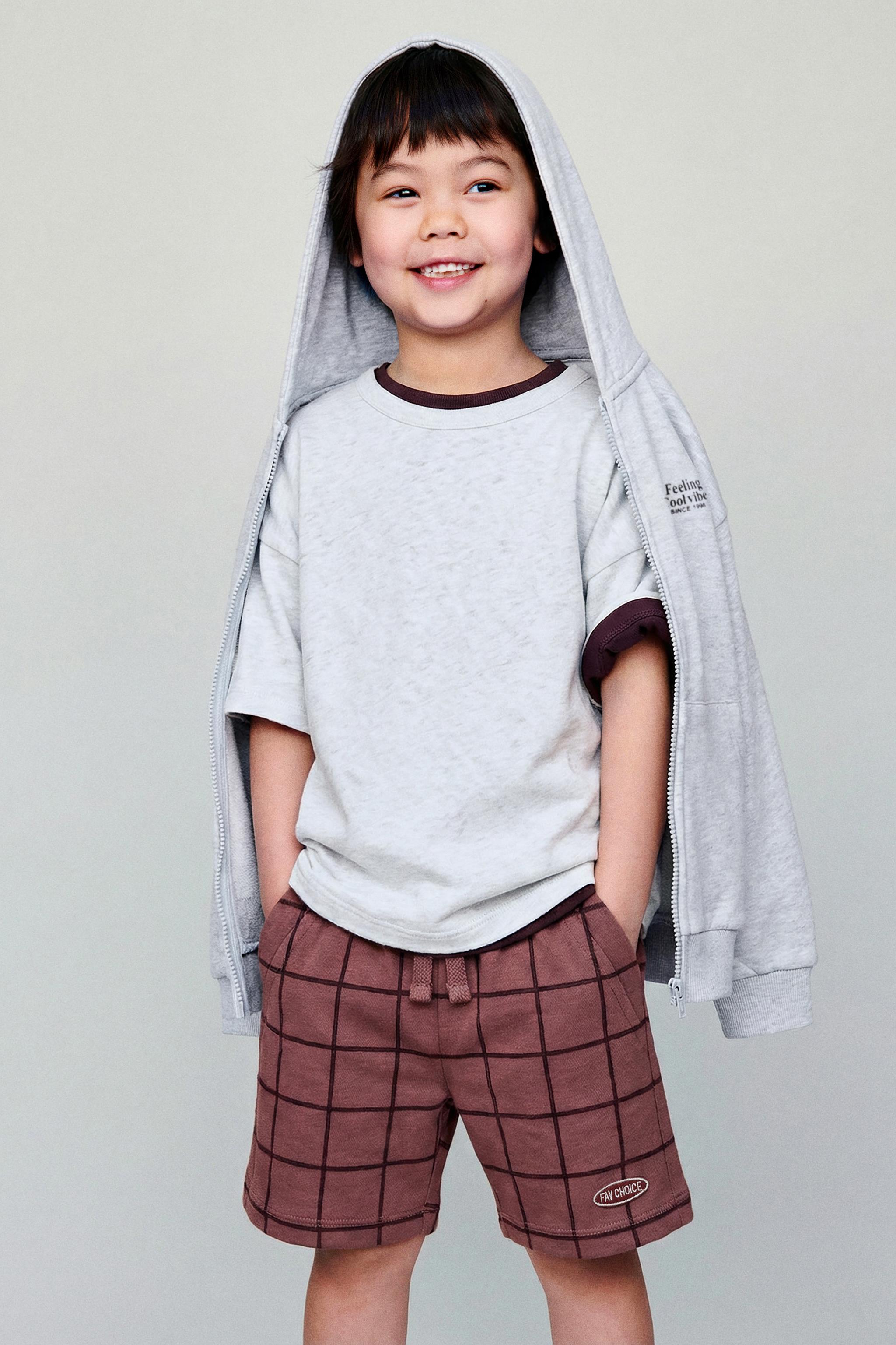 CHECK PRINT BERMUDA SHORTS — Burgundy