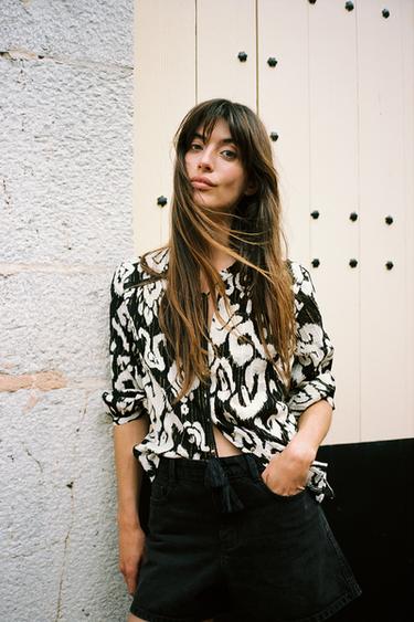 PRINTED SHIRT WITH METALLIC THREAD - Black / White by Zara