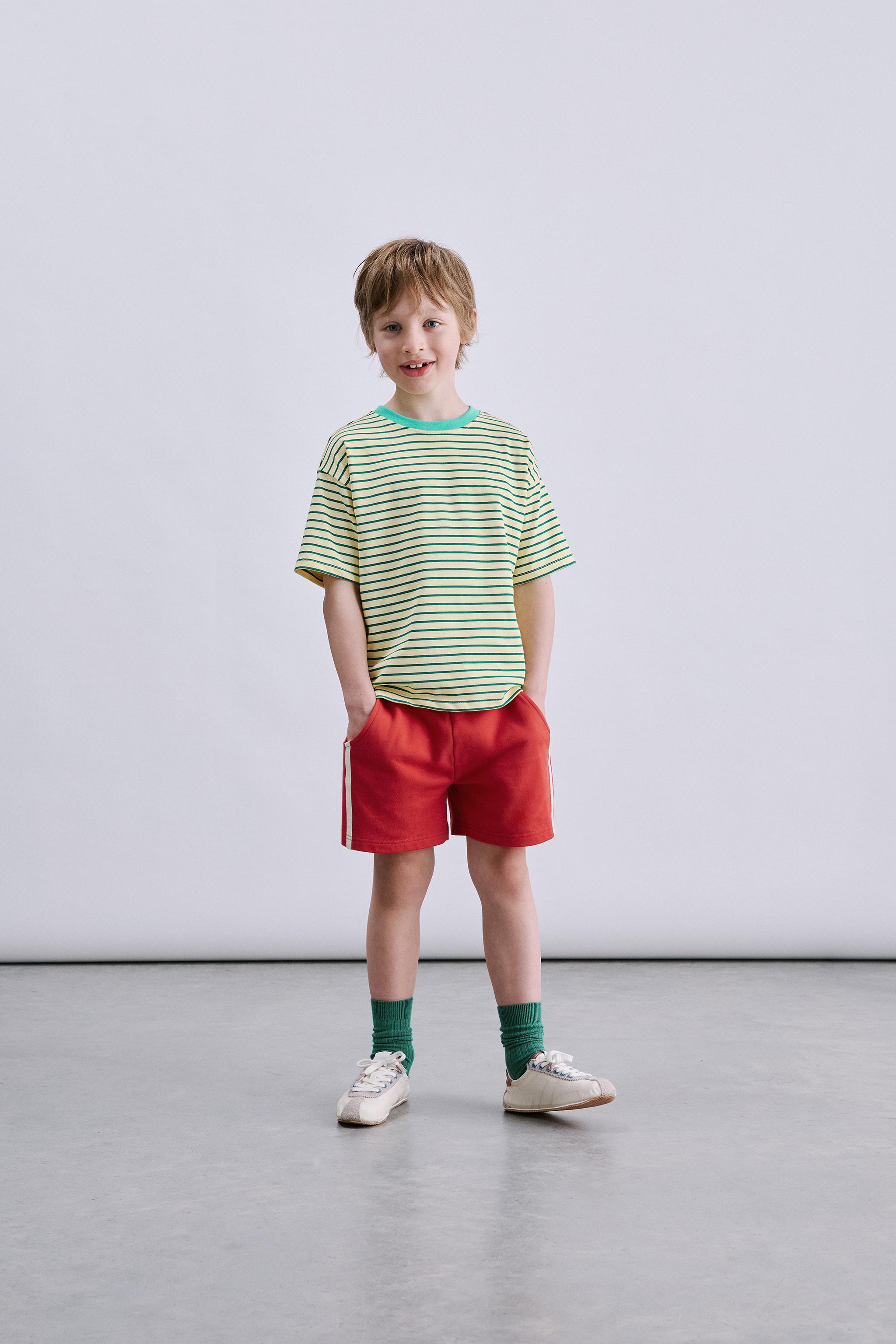 STRIPED T-SHIRT WITH CONTRAST NECKLINE — Yellow