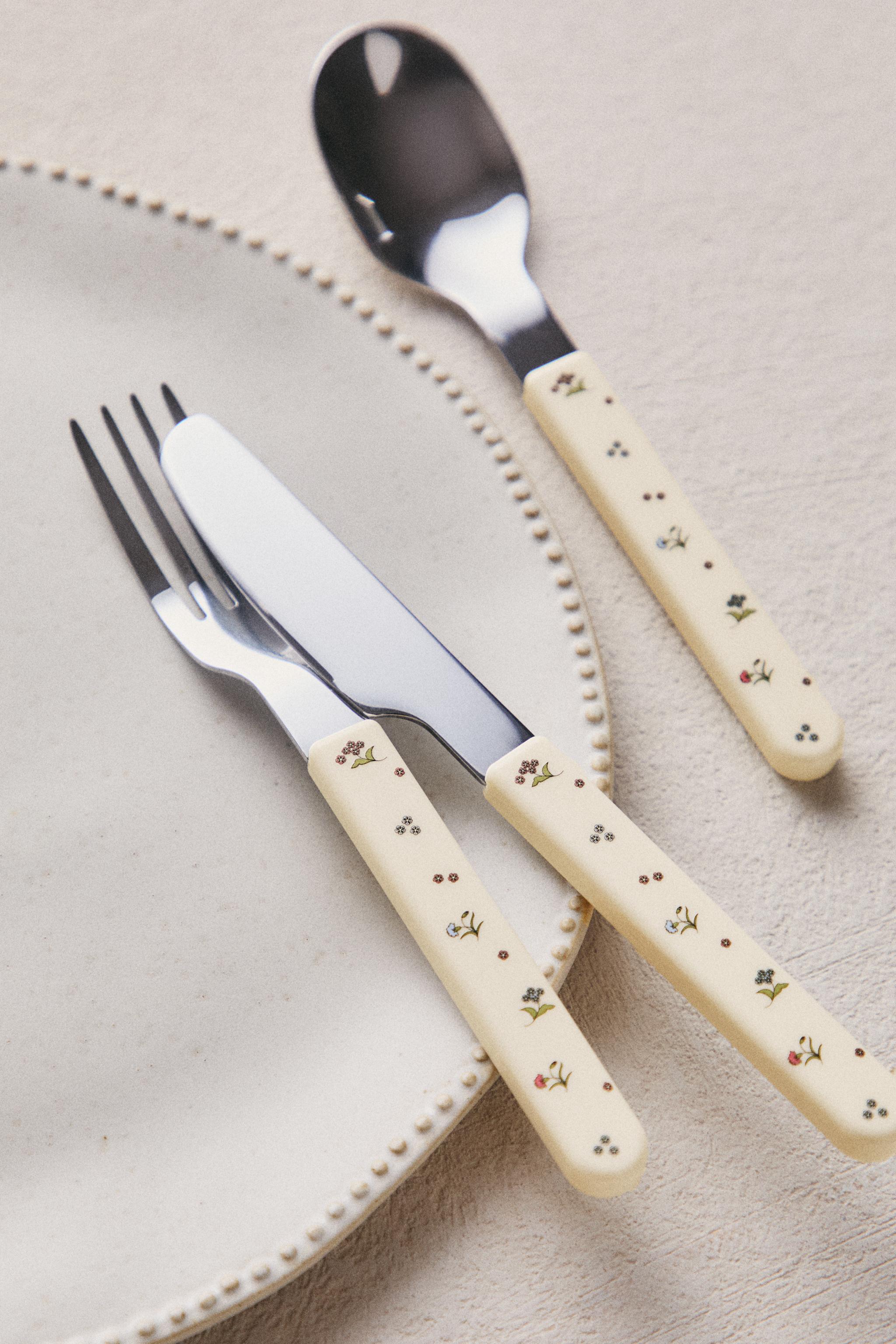 KIDS' FLORAL FLATWARE SET