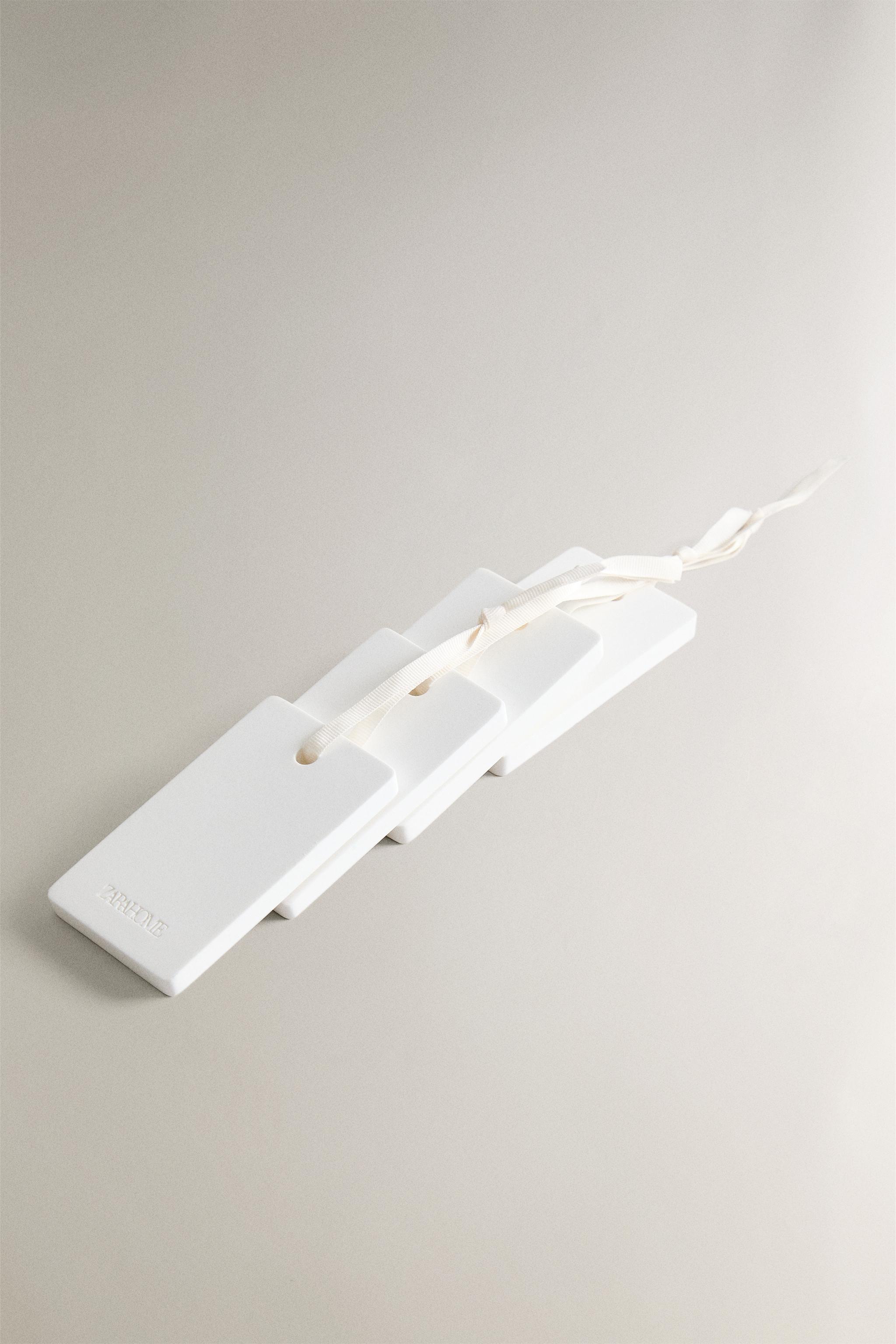 ABSOLUTE LINEN SCENTED WARDROBE BAR PACK (PACK OF 4) — Mustard