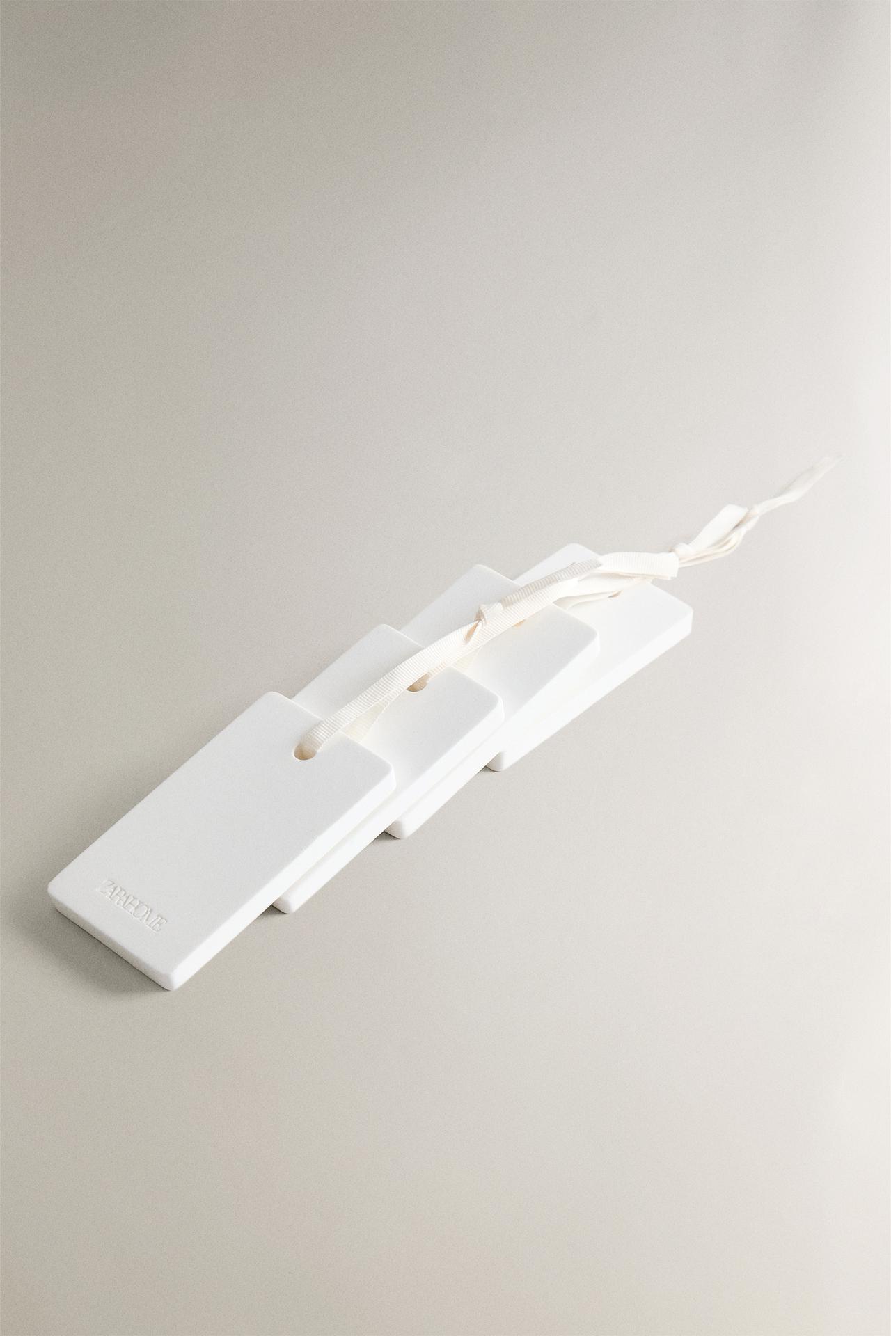 ABSOLUTE LINEN SCENTED WARDROBE BAR PACK (PACK OF 4) — Mustard