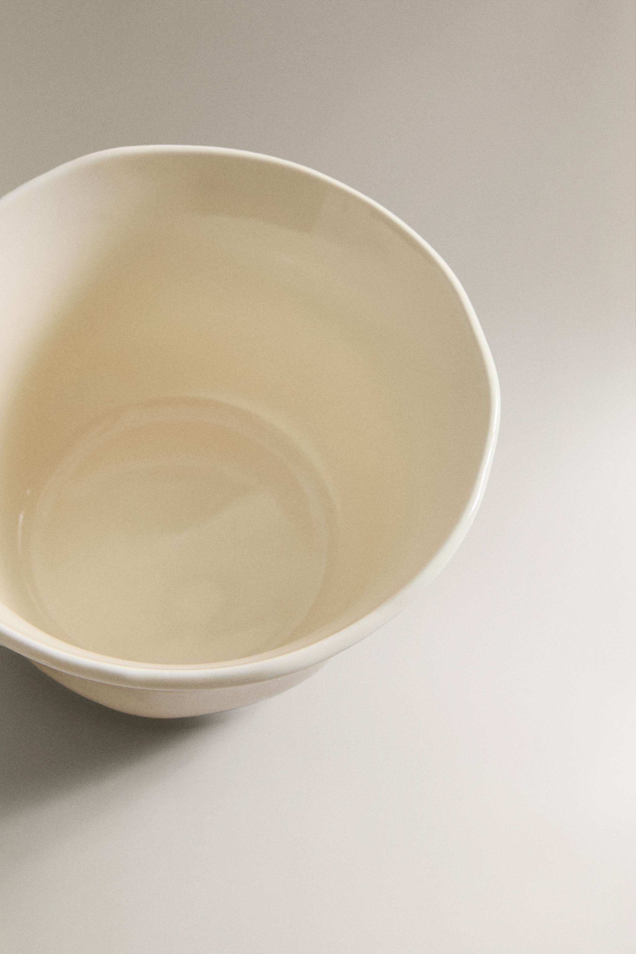 RAISED DESIGN BOWL
