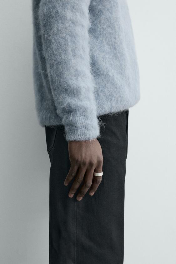 MATTE METAL BAND RING