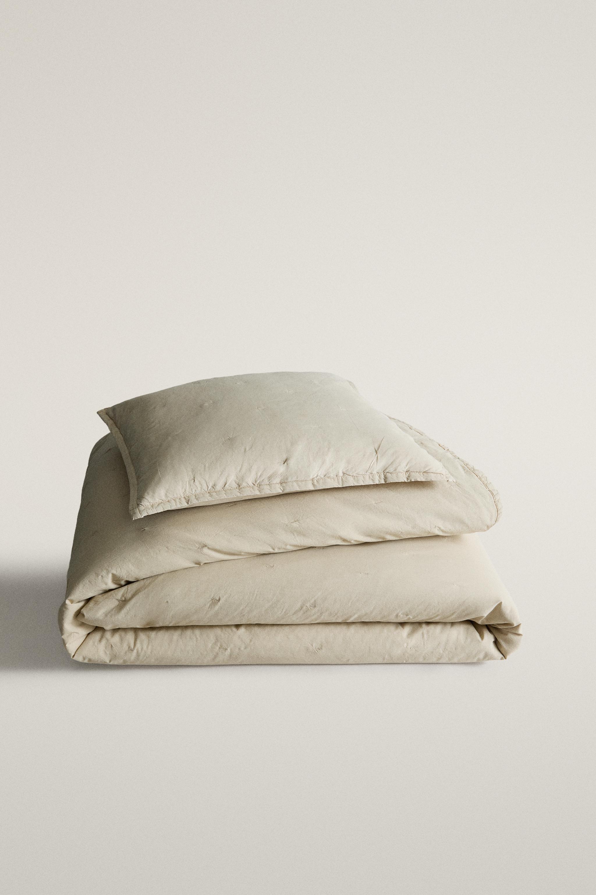 QUILTED PERCALE COTTON QUILT WITH DOTS