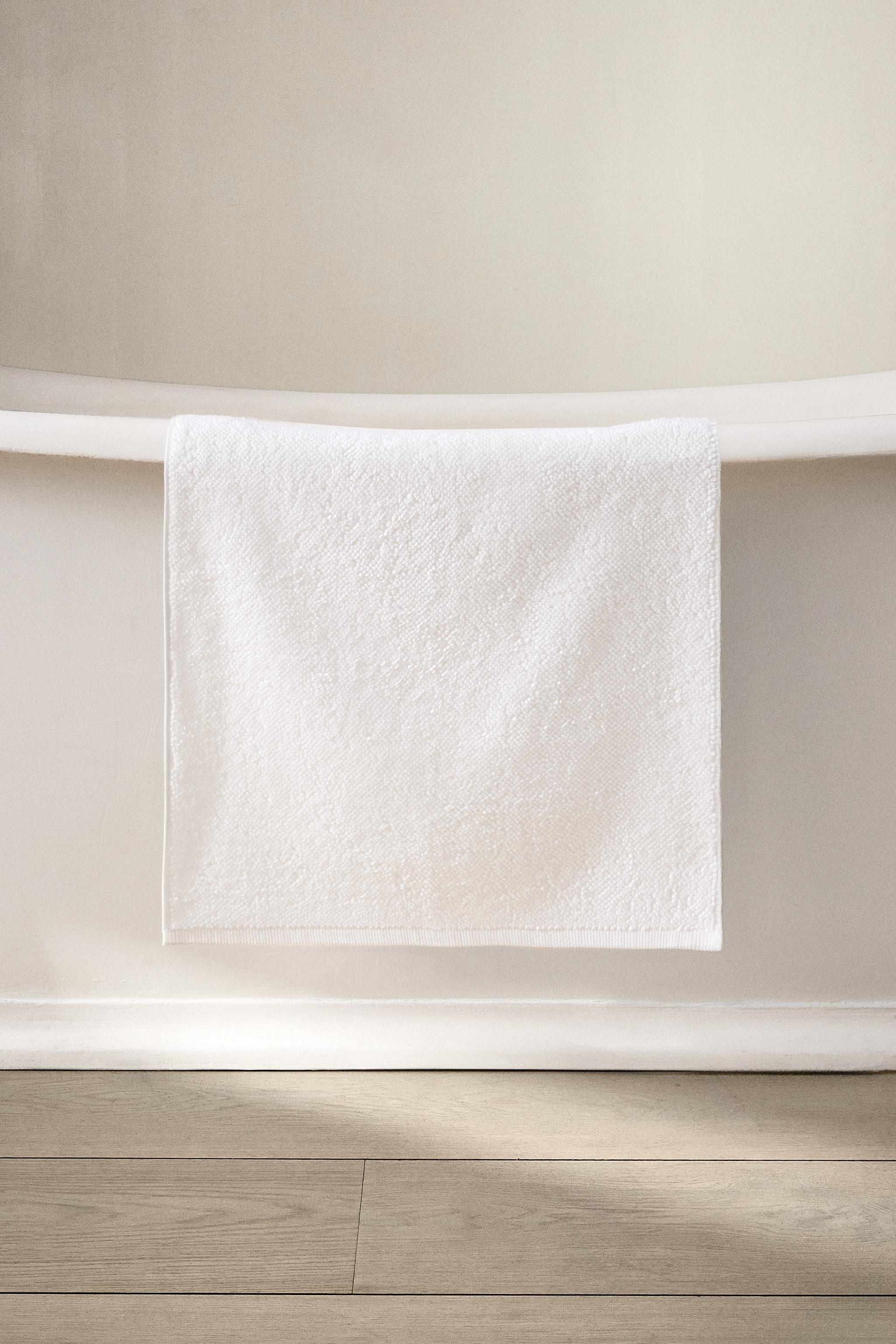 PLAIN BATH MAT — White