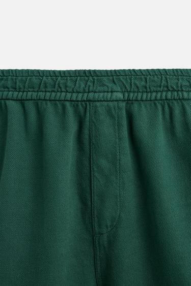 TEXTURED CARPENTER POCKET BERMUDA SHORTS - Green de Zara - Image 8