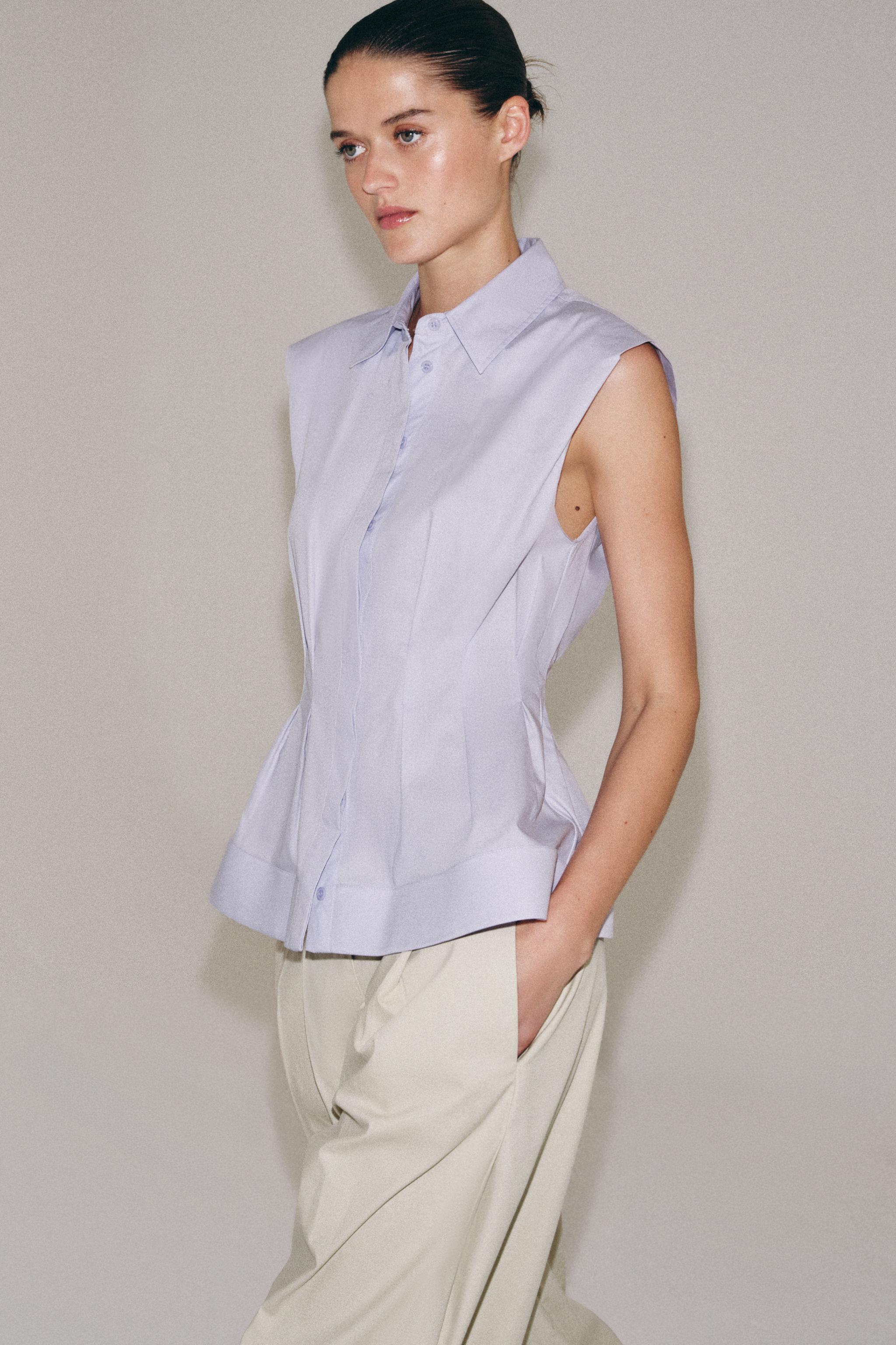 PLEATED SLEEVELESS SHIRT ZW COLLECTION