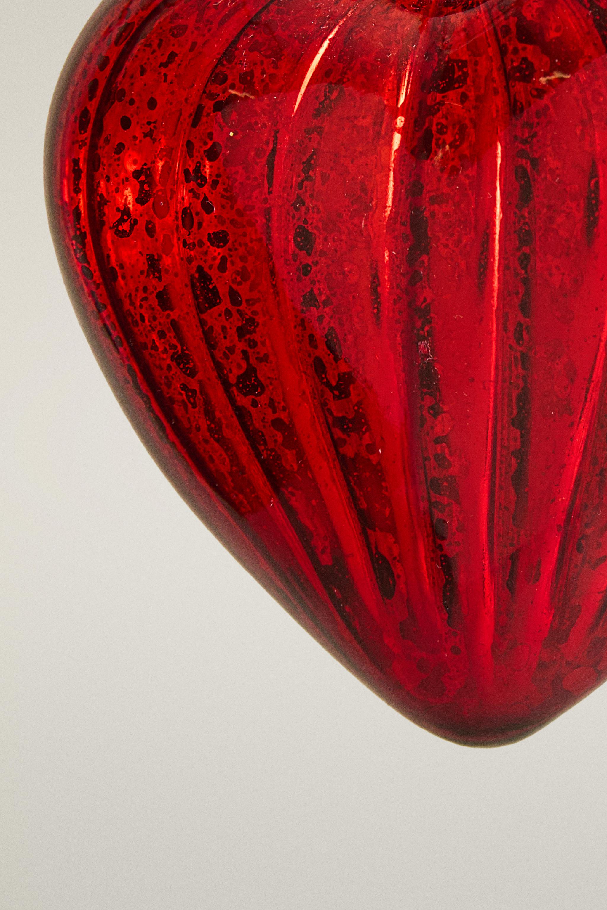 GLASS HEART CHRISTMAS TREE DECORATION