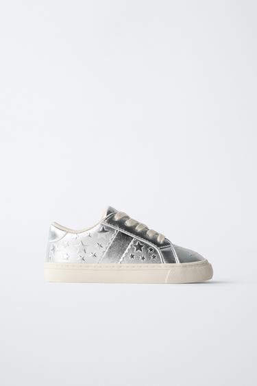 BAMBA ESTRELLAS METALIZADA - Plata de Zara