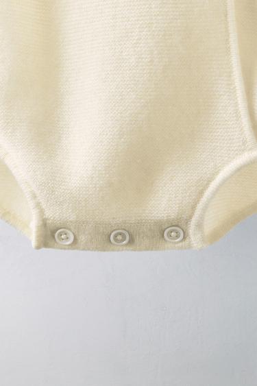 {navn} - {farge} for Zara