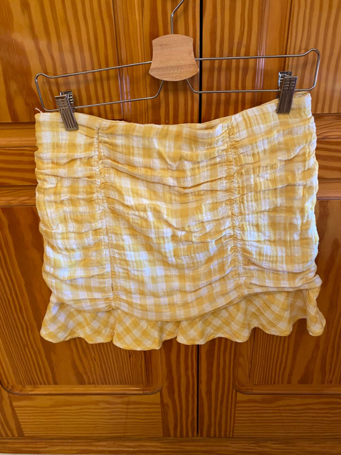 RUCHED MINI SKIRT - Image 2