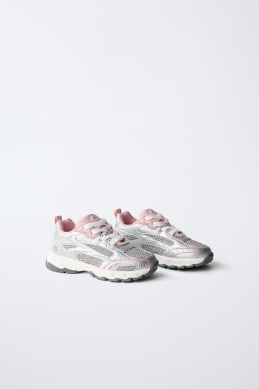 ZAPATILLA DEPORTIVA REJILLA - Plata de Zara
