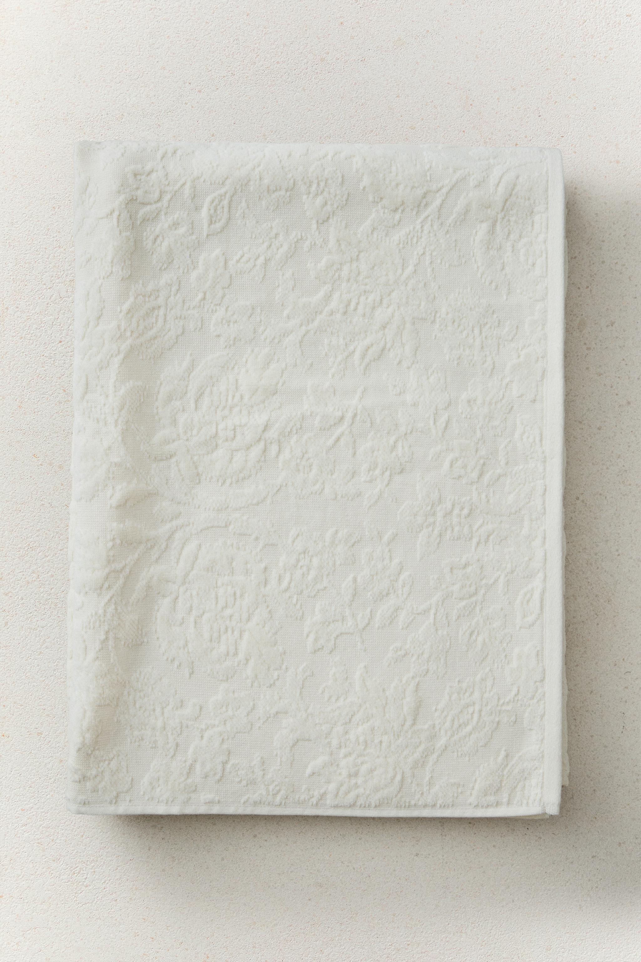 SERVIETTE DE BAIN JACQUARD FLORAL