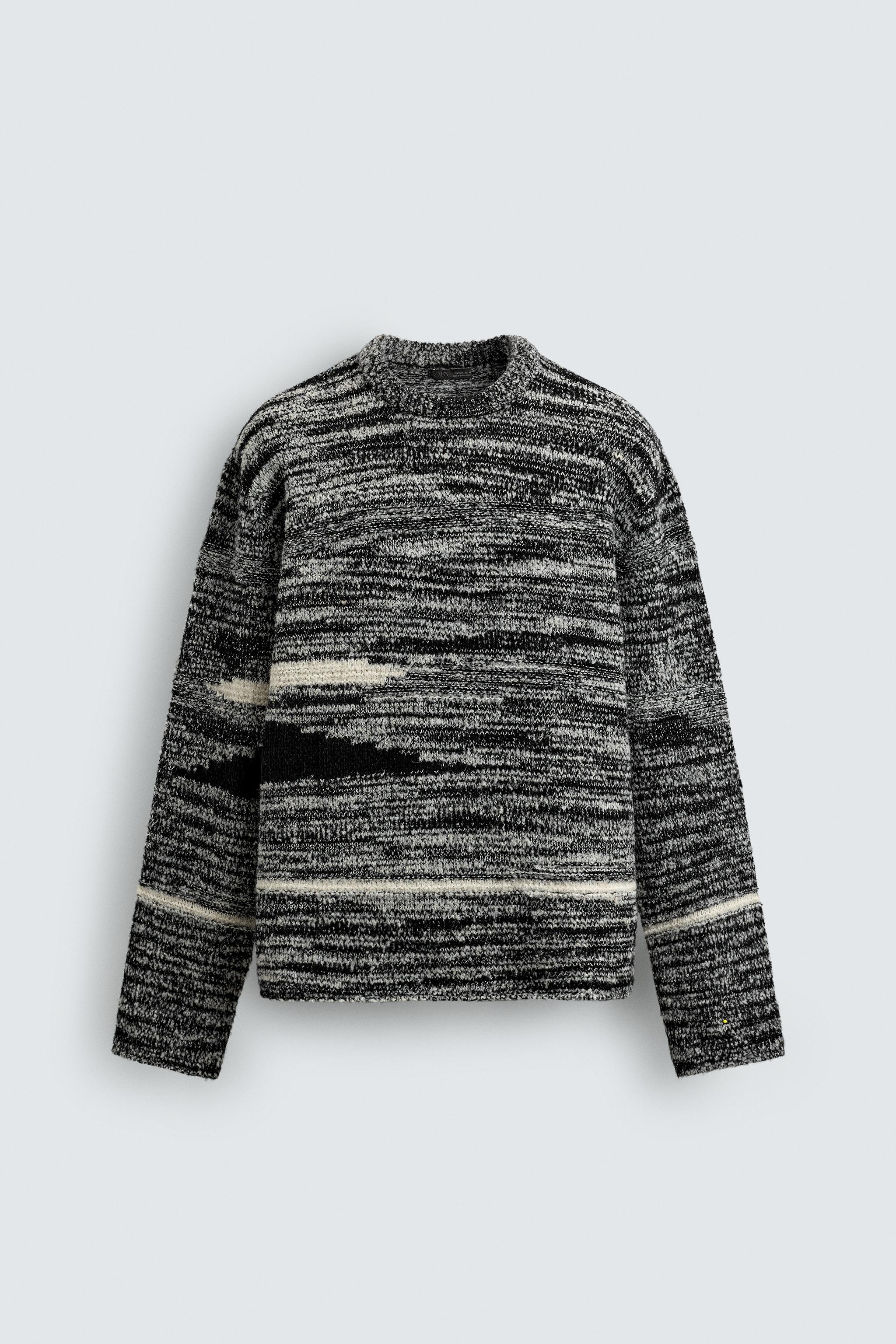 BOUCLÉ TEXTURED SWEATER