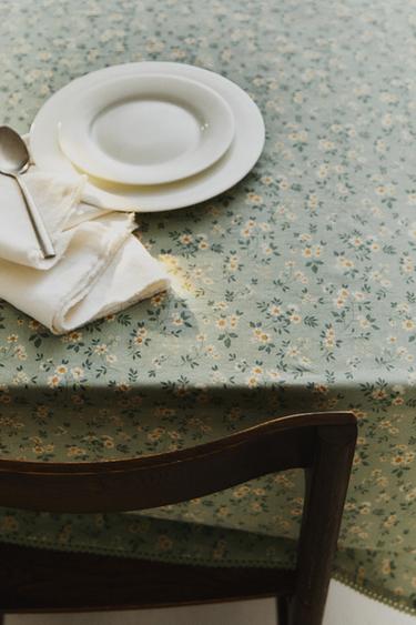 {navn} - {farge} for Zara