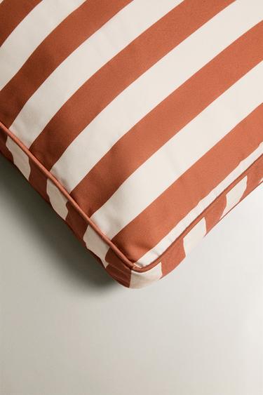 COUSSIN ASSISE BANQUETTE D’EXTÉRIEUR RAYURES - rayures de Zara - Image 1