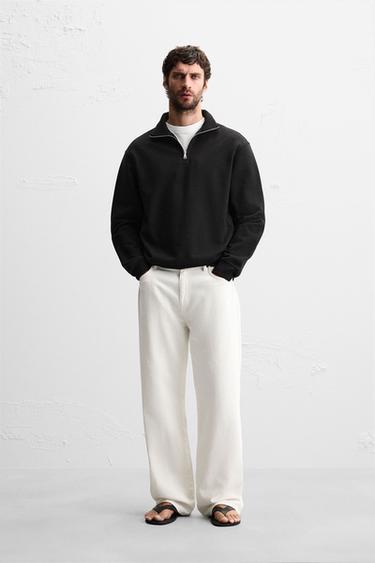 BASIC-SWEATSHIRT MIT REISSVERSCHLUSS - Schwarz von Zara