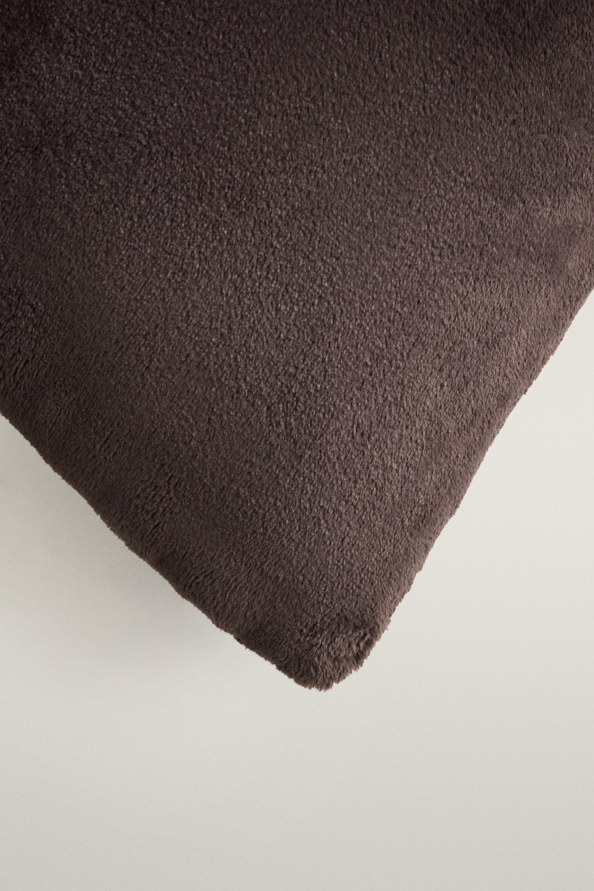 PLAIN FAUX FUR THROW PILLOW COVER