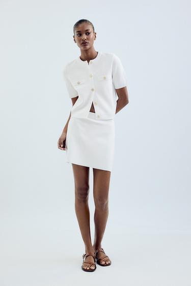 {navn} - {farge} for Zara