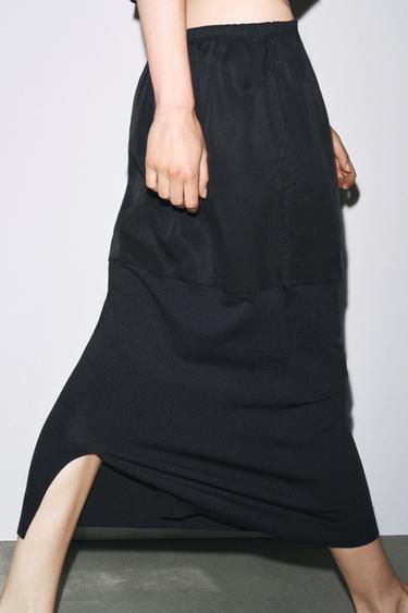 JUPE MIDI COMBINÉE EN MAILLE - Noir de Zara - Image 1