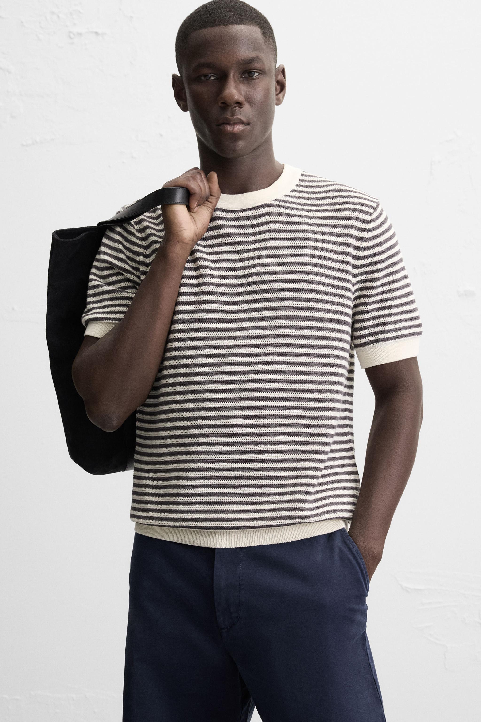 T-SHIRT EN MAILLE À DENTELLE RAYURES
