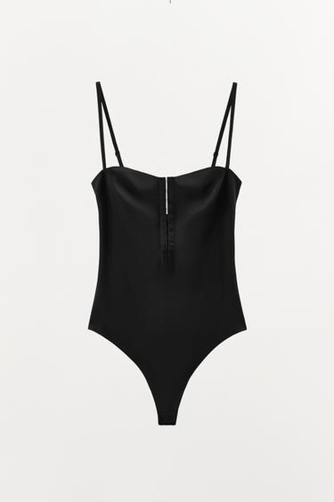 BODY CON POLIAMIDA GANCHOS - Negro de Zara