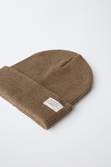 RIBBED KNIT BEANIE WITH LABEL - camel by Zara - Image 1