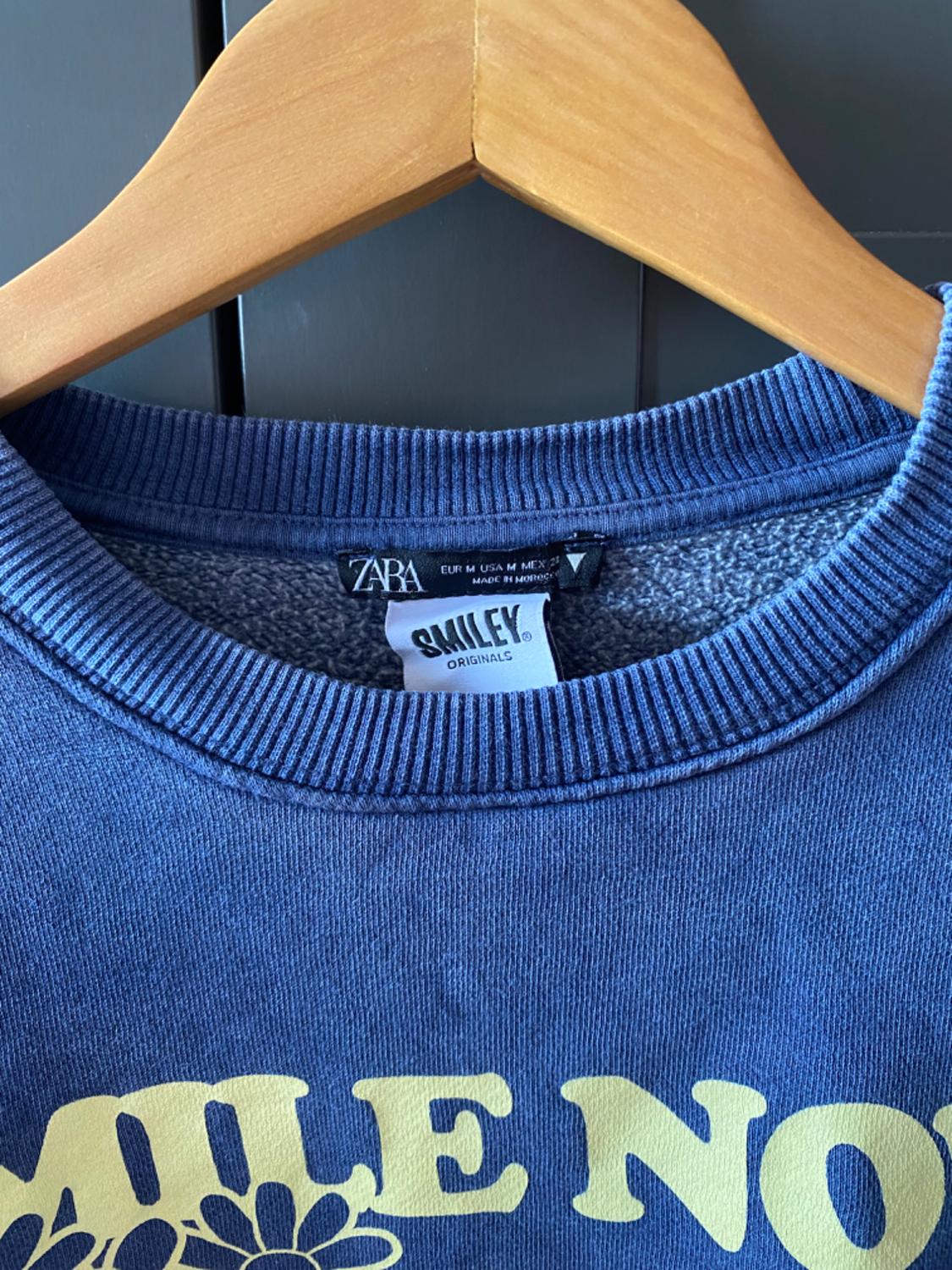 SMILEY ® ORIGINALS FADED SWEATSHIRT - Image 2