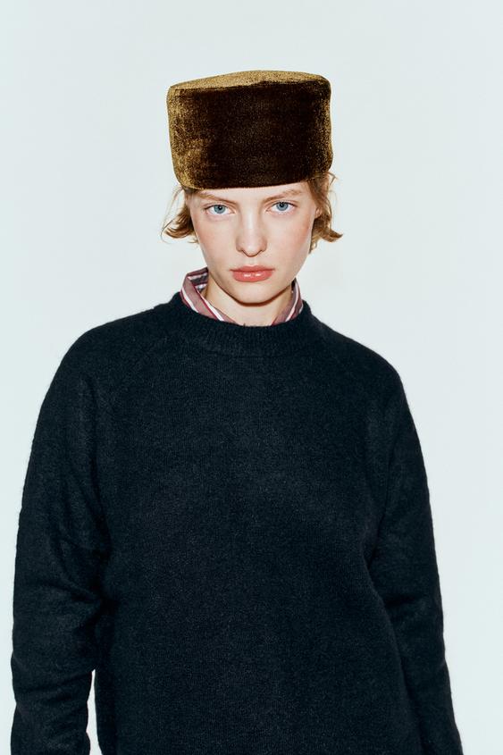 GORRO CASQUETE TERCIOPELO - Oliva de Zara - Imagen 0